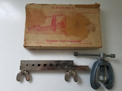 Superior Tool Company No. 200 Flaring Tool for Tubing Sizes 3/16&Prime; thru 5.8&Prime;