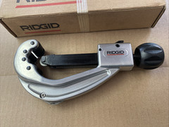 Ridgid No. 152 Quick Release Tubing Cutter With 1/4&Prime; to 2-5/8&Prime; Pipe Capacity USA