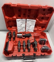 Milwaukee FORCE LOGIC Press Tool Kit with 1/2 in. &ndash; 2 in. Jaws Kit 2922-22