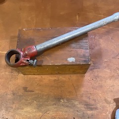 RIDGID Pipe Threader Die Head Set 1/8 to 1 inch with Remer, Han and cool oak box