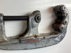 RIDGID #134 TUBING CUTTER 1 1/8&Prime; &ndash; 4 1/2&Prime; CAPACITY