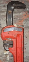 RIDGID 24 in Cast Iron End Pipe Wrench Heavy Duty Adjustable 3 in Capacity