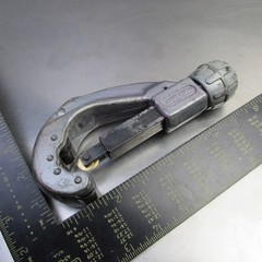 Ridgid 205 Enclosed Feed Tube Cutter 1/4&Prime; &ndash; 2-3/8&Prime; OD The Ridge Tool USA