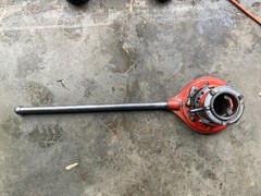 RIDGID [N&deg; 65-R] (1&Prime; TO 2&Prime;) pipe threader with handle made-in-USA