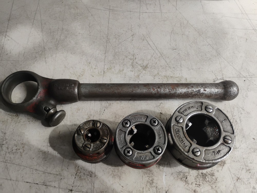 RIDGID 00-R Ratchet Pipe Threader Set With 3 Dies 1/8&Prime;, 3/4&Prime; & 1&Prime; Free Shipping