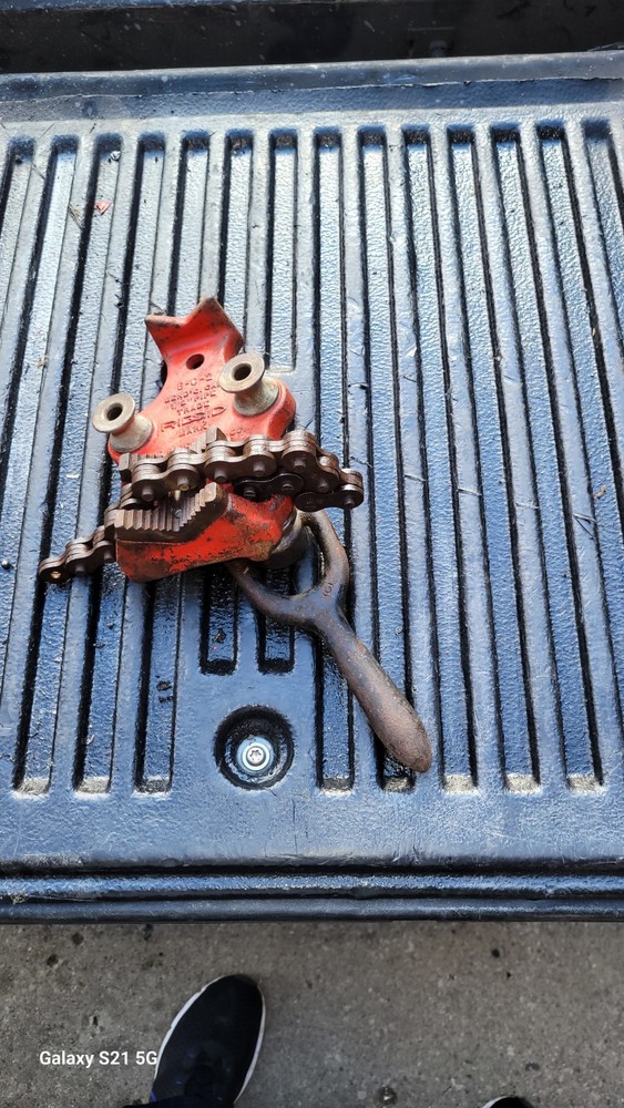 THE RIDGE TOOL CO. RIDGID B-C-2 Bend&rsquo; C. Cap 1/2&Prime; Pipe Bender Elyria, Ohio USA