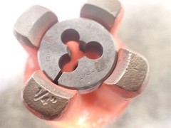 Ridgid 37610 00-RB 1/4&Prime;-20TPI UNC RH Alloy Steel Bolt Threader Die Head (BN29)
