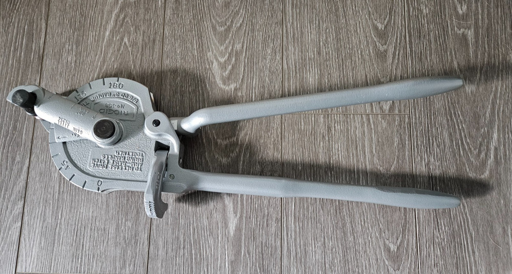 RIDGID 358 Geared Ratchet Tube Bender for 5/8&Prime; OD 3&rdquo; Radius , Mint Condition