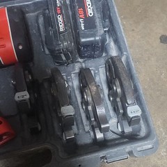 RIDGID RP 210 Press Tool Kit for PEX w/Batteries, Charger, 1/2&Prime; & 1-1/4&Prime; Clamps