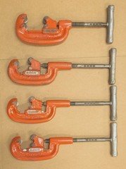 Ridgid Pipe Cutter Ridge Tool Co. 42A 4 Wheel 3/4 To 2 & (3) 2A Pipe Cutters