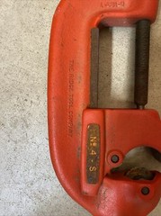 1-RIDGID No. 4-S Heavy Duty Pipe Cutter, 2&Prime; to 4&rdquo; Pipe USED Free Shipping