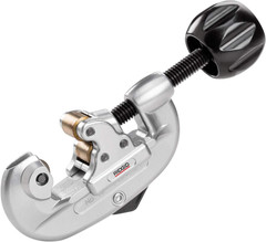 Versatile Tubing Cutters Set: Close Quarters & Screw Feed Models (101, 15)