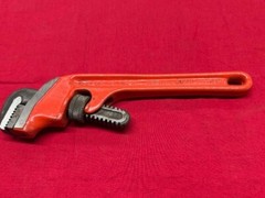NYE Tool Heavy Duty Offset Pipe Wrench, 10&Prime;, 1&Prime; Capacity, Steel Vintage!