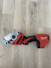 Milwaukee M12 PVC Pipe Cutter Tool Only C12 PPC-0 JP | Cuts Up to 50mm | 12V