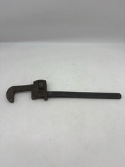 Vintage Heavy Duty Steel Offset Adjustable Pipe Wrench Monkey Plumber 16&Prime; &ndash; 19&Prime;