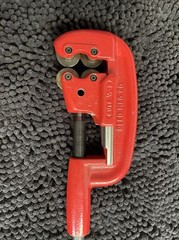 Reed Mfg 03335 2-4 1/2-2&Prime; 21-63mm Steel Pipe Cutter