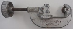 General Tools USA No 120 pipe cutter: dial turns easily
