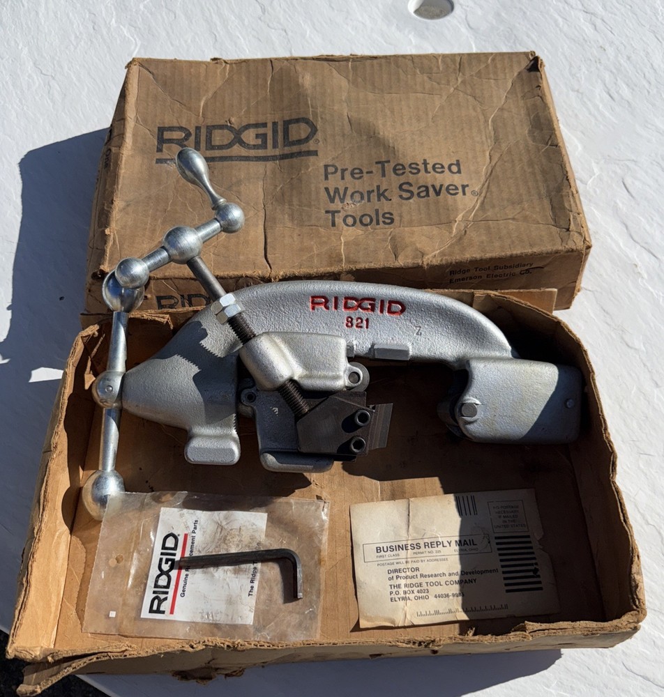 Ridgid 821 Heavy Duty Blade Type Pipe Cutter 535 Pipe Threader New Open Box USA!