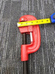 WESTWARD 3CYV3 Pipe Cutter Cutting Capacity Std Wheel Cutter 1/8&Prime; &ndash; 2&Prime; Red