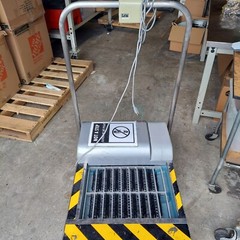 Stand on sole cleaning machine GS-313 SUS