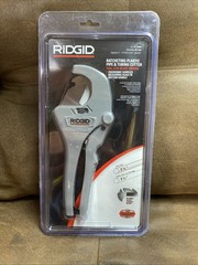 RIDGID RC-1625 Up To 1 5/8&Prime; Ratcheting Plastic Pipe and Tubing Cutter New Sealed