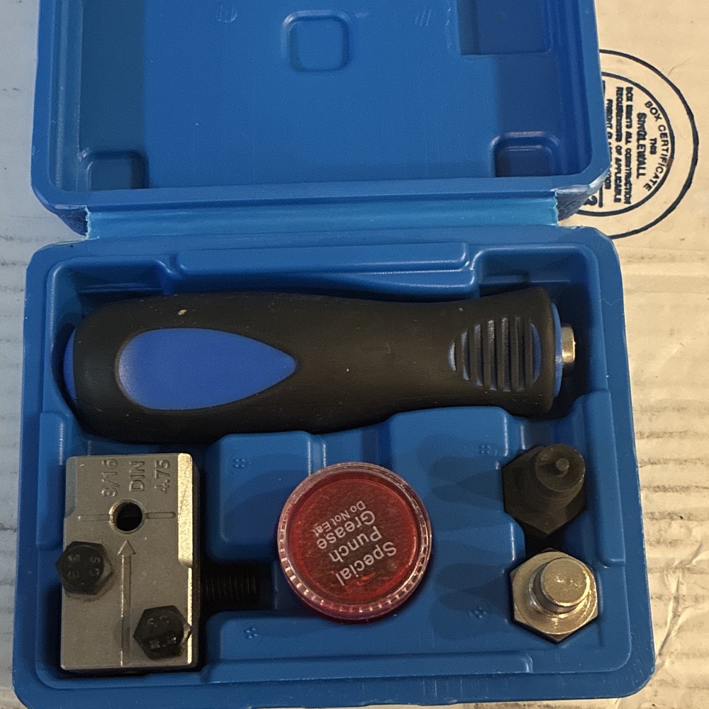 DIN 4.75 Bubble Flare Tool Kit, 5/16 in Pipe, 45&deg; Flare, Blue Case