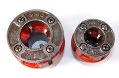 RIDGID 00R Pipe Threader Die Head Set, 1&Prime; & 3/4&Prime; with Ratchet, 00R