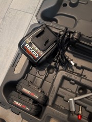 Nice RIDGID RP 210 Press Tool Kit for PEX with 2 Batteries ,Charger, 1/2 Clamps
