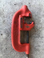 Ridgid 4-S 2 to 4 inch Pipe Cutter. Works Great. #4 Nice!!