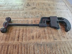 Vintage Reed mfg Co No. 2-4 Cuts 1/2&Prime; To 2&Prime; Pipe. 4 Wheel Cutter USA