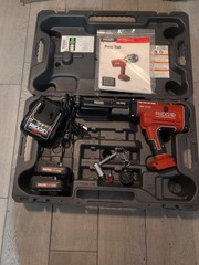 Nice RIDGID RP 210 Press Tool Kit for PEX with 2 Batteries ,Charger, 1/2 Clamps