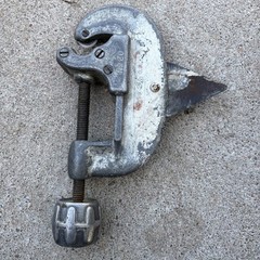 RIDGID No. 20 &ndash; 5/8 inch to 2-1/8 inches Pipe Cutter