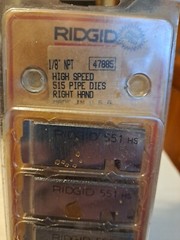 RIDGID 47885 1/8&Prime; NPT RH High Speed Steel Pipe Die Set for 515