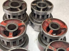 REED MFG CO Pipe Threader Die Ratchet 6-Die Heads&5-Dies 1/4,3/8,1/2NPT,1/2-13NC