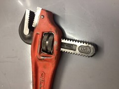 Ridgid Tools 18&rdquo; Heavy Duty 90&deg; Offset Pipe Wrench NOTE Hook Jaw Has Chipped End