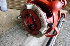 RIDGID 141 RECEDING PIPE THREADER 2 1/2 TO 4&Prime;, JAM PROOF, W,TELESCOPE DRIVE