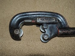 RIDGID No. 2A N0.1-2 Heavy Duty Pipe Cutter 3-Wheel 1/2&Prime; &ndash; 2&Prime; ELYRIA OHIO USA