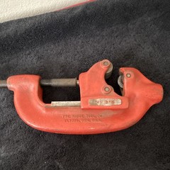 RIDGID No. 3-S Screw Feed Pipe Cutter Heavy Duty 1 in to 3 in