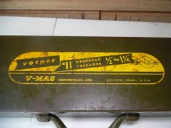 V-Mac VOSPER Pipe Threading Ratchet Head Pipe Dies Guilford Conn W/Metal Toolbox