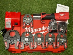 Milwaukee 2922-22 M18 FORCE LOGIC One Key Copper Press Tool Kit With CTS Jaws