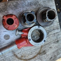 NPT Pipe Threader Die Head Set 1/2&rdquo;, 3/4&rdquo;@ 1&rdquo; With Handle