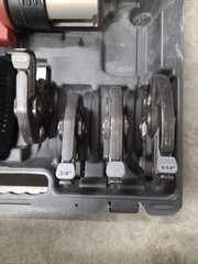 Ridgid RP 200-B Compact Press Tool Kit w/4 Jaws, Battery, And Case Used