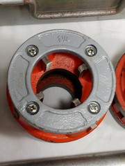 6 Piece Die Set Manual Ratchet Pipe Threader 1/2 to 2 inch with case