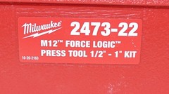 Milwaukee 2473-22 Copper Pipe Press Tool with 4 Jaws 2 Batteries See pics
