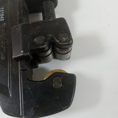 KOBALT 1/8&Prime; to 1-1/8&Prime; Screw-Fed Tube Pipe Cutter 0131848 Pre-Owned