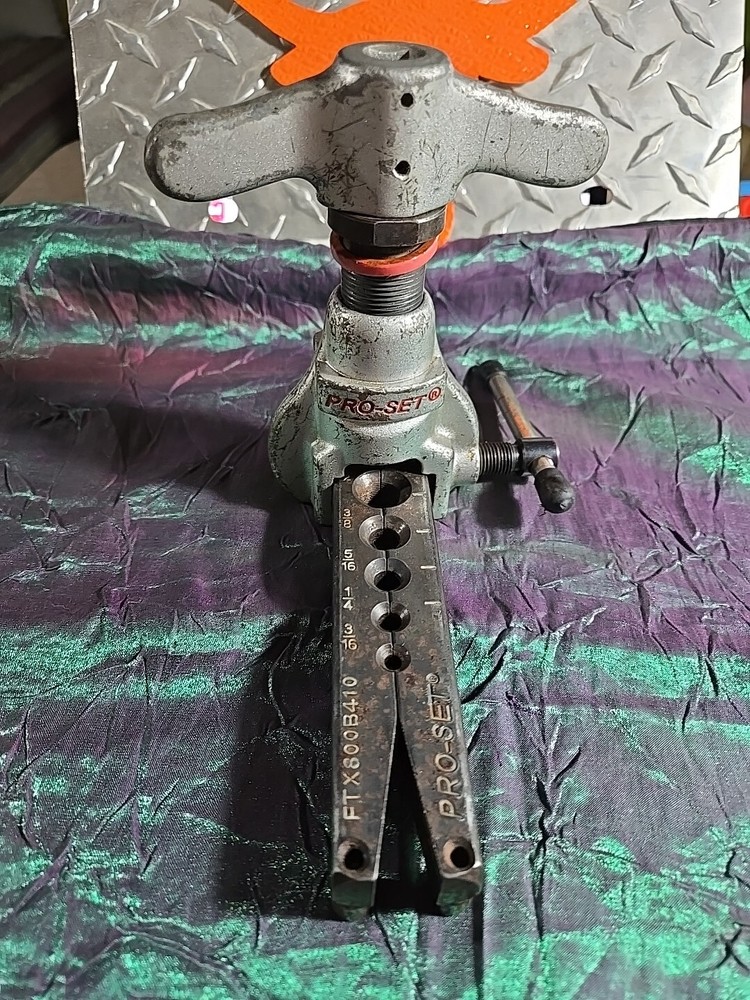 1 PRE-OWNED PRO-SET FLARING TOOL FTX800B410 3/16 to 3/4 GOOD WORKING CONDITION