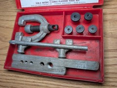 Snap-On TFM-5 Metric Double Flaring Tool Kit &ndash; USA &ndash; USED