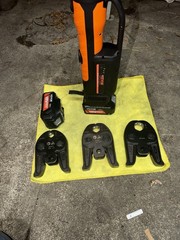 VEVOR PZ-1550 1/2&Prime;3/4&rdquo;-1&Prime; Pro Press Tool 18V w/ 3 Jaws & 2x 4AH Batteries!