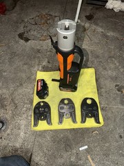 VEVOR PZ-1550 1/2&Prime;3/4&rdquo;-1&Prime; Pro Press Tool 18V w/ 3 Jaws & 2x 4AH Batteries!