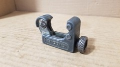 Ridgid No. 104 Tubing Cutter 3/16&Prime; to 15/16&Prime; OD &ndash; 5-24mm. Working. Good Cond